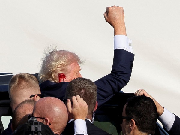 republican presidential candidate donald trump holds a campaign rally in butler