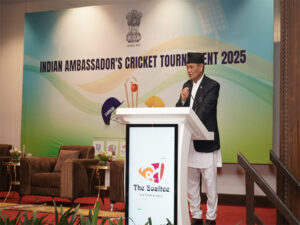“True leadership is possible only by connecting with public”: CM Dhami