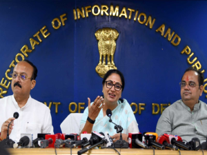 Delhi EV Policy 2026 cleared by Cabinet: BJP promises “cleaner air”, AAP calls it “repackaged”, Congress flags battery disposal concerns