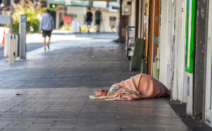 Rough sleepers, beggars should not be subject to move-on orders – Auckland Council