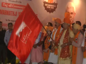 J-K LG Manoj Sinha flags off first batch of Amarnath Yatra pilgrims
