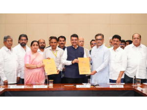 Maharashtra govt signs MoU with KDCA for International Cricket Stadium in Kolhapur